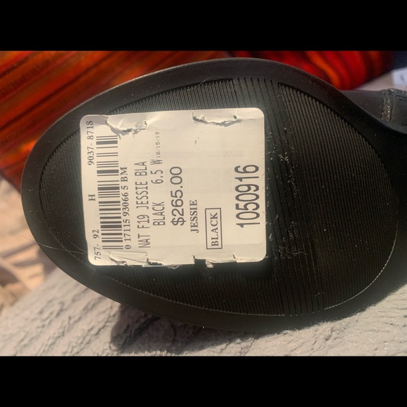 Classic Black Leather and Buckle Boot - BRAND NEW - Picture 10 of 14